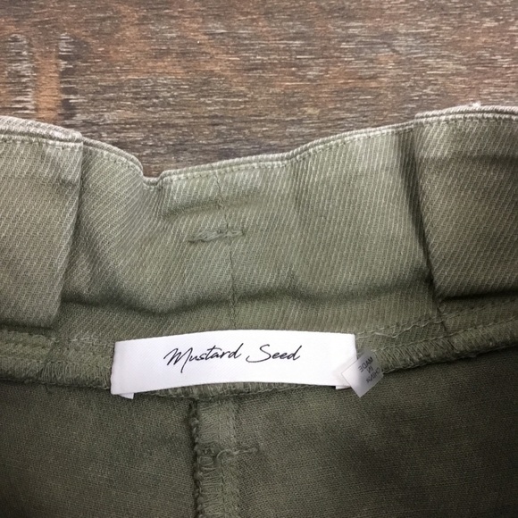 Mustard SEED Green Paper Bag Waist Pants - Picture 3 of 4